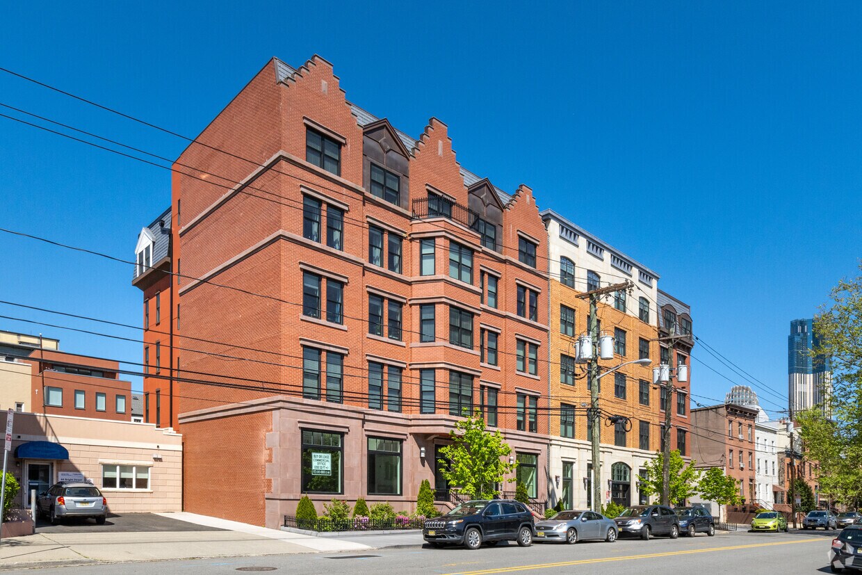 Exterior - The Liberty