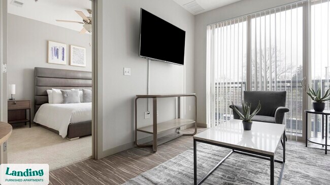 Foto del edificio - 5800 Highlands Plaza Dr