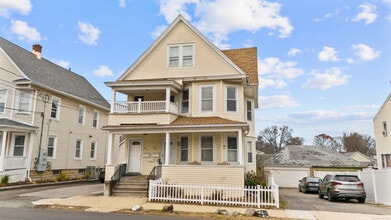 Building Photo - 448 Exeter St