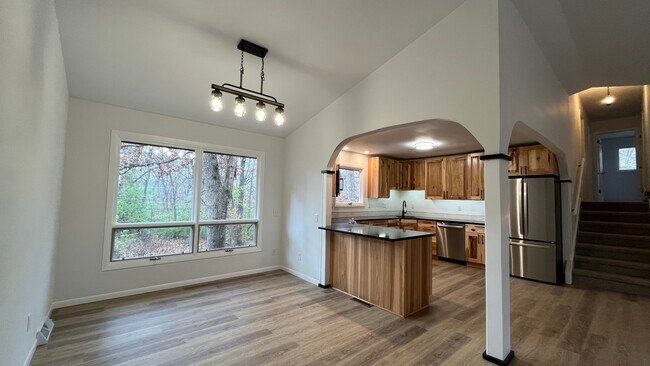 Building Photo - 7789 Cherry Wood Ln