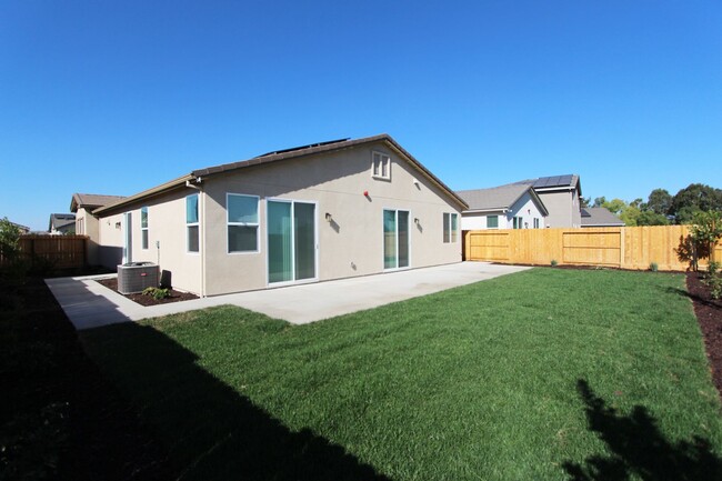 Building Photo - Newly built single-story home in great sou...