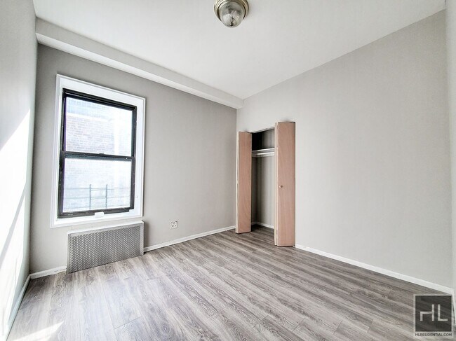 Foto del edificio - East 100th Street