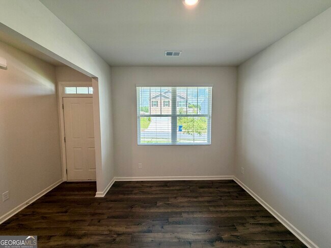 Building Photo - 8233 Bluewater Dr