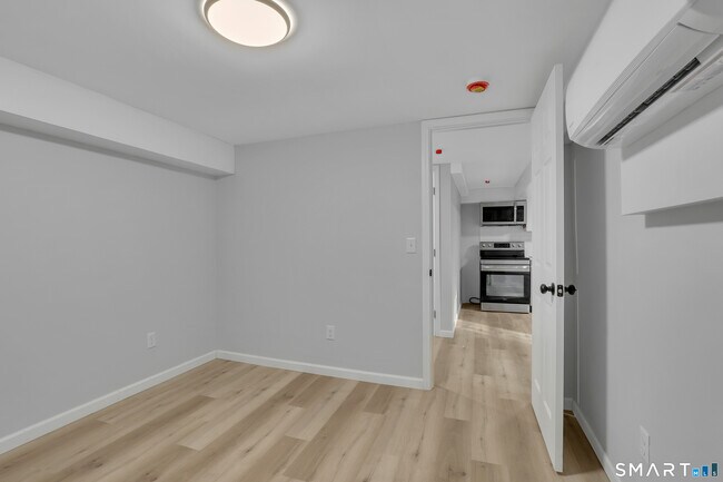 Foto del edificio - 194 Hartford Rd