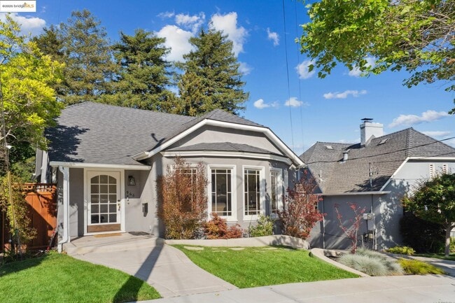 Building Photo - 946 Alma Pl