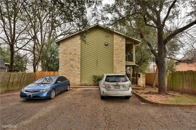 Building Photo - Studio, 1 bath Apartment - 5701 Woodrow Ave