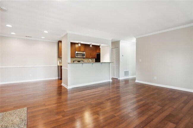 Foto del edificio - 1538 Chantilly Dr NE