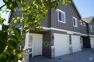 Building Photo - 431 2nd Ave N