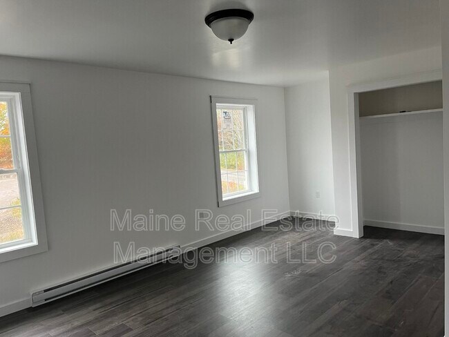 Foto del edificio - 114 Lebanon Rd