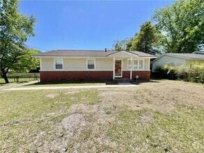 Building Photo - 6005 Blairmore Pl