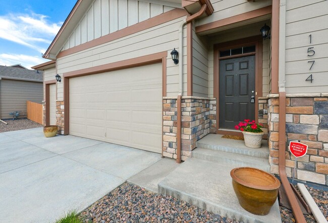 Foto del edificio - Ranch Home in Windsor Colorado