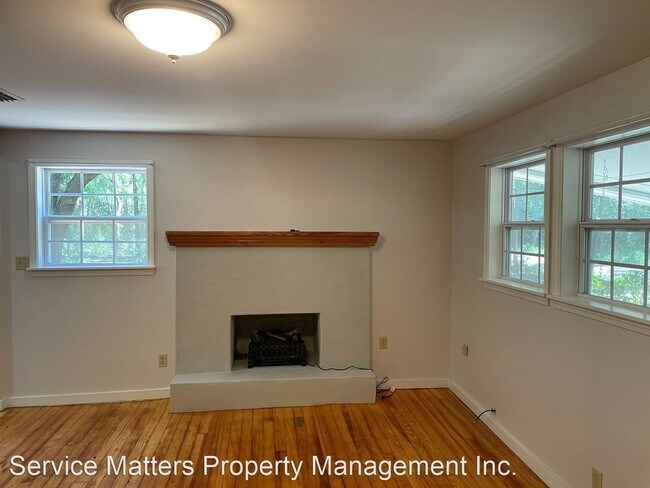 Foto del edificio - 2 br, 1 bath House - 6326  Glory Avenue