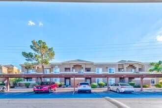 Building Photo - 8070 W Russell Rd