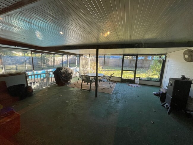Screened in pool patio area - 2031 NW 8th Pl