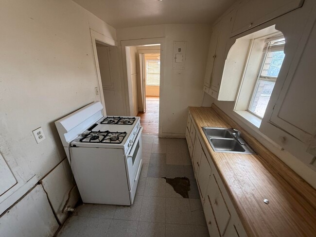 Building Photo - 1307 Avenue X