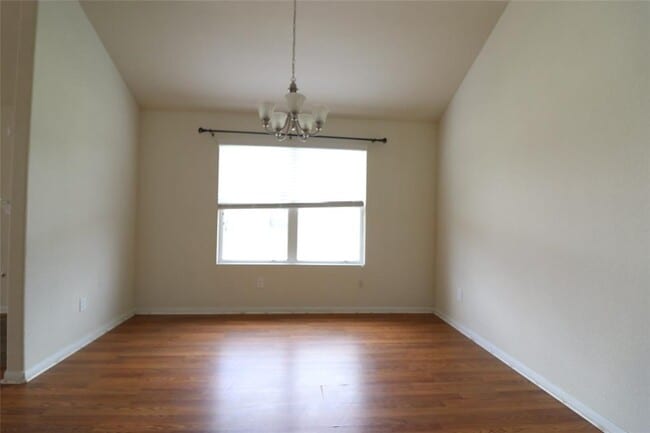 Building Photo - 21622 Yeaney Dr