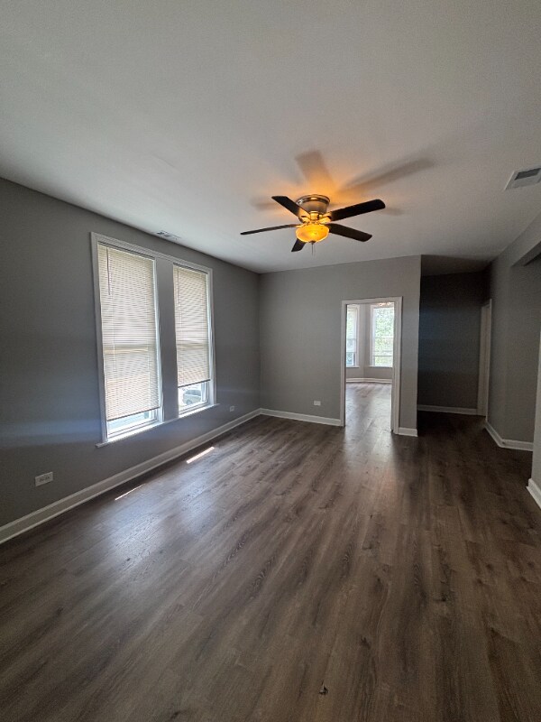 Foto del edificio - 7311 S Dorchester Ave