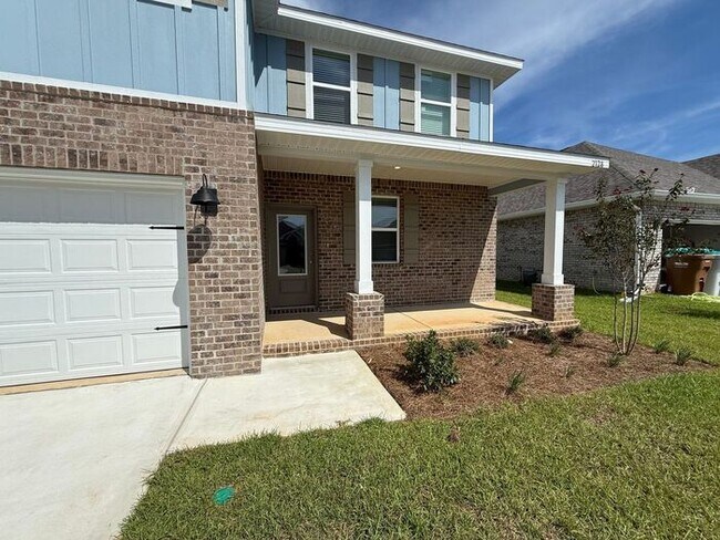 Building Photo - Gulf Breeze - Deer Ridge Crossing - 4 bedroom, 2.5 bathroom - New Construction