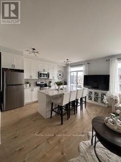 Photo du bâtiment - 959 Eileen Vollick Cres.