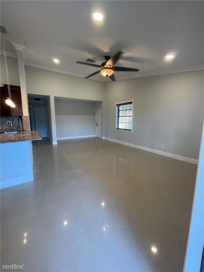 Building Photo - 3 br, 2 bath House - 15837 E Wind Cir