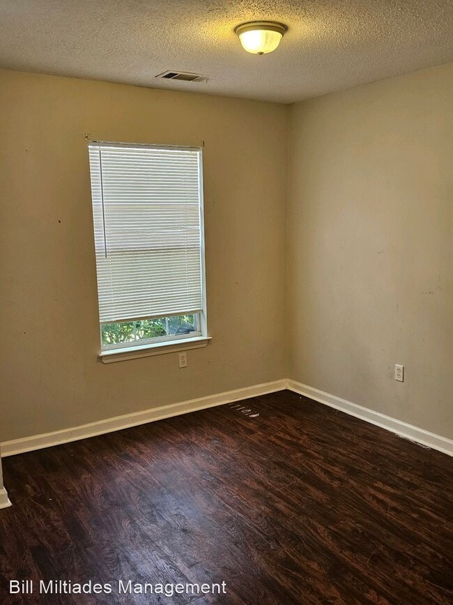 Building Photo - 3 br, 2 bath House - 1149 Darwin St.
