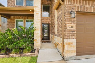 Building Photo - 5511 Gothic Oak Dr