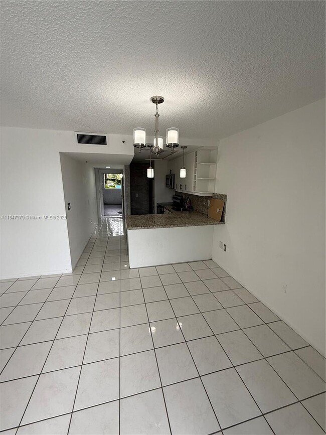 Foto del edificio - 1700 NW N River Dr
