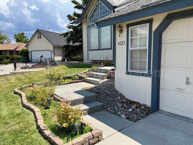 Foto del edificio - 4123 Sweetwater Dr