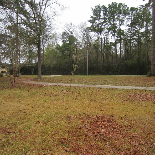 Foto del edificio - 512 County Rd 2222