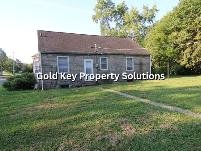 Foto del edificio - Limestone 2 BR 1 BA House with Garage on C...