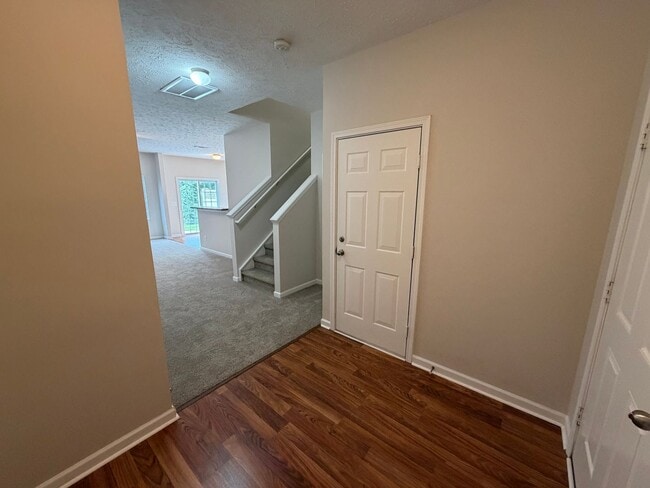 Photo - 3 Bed 2.5 Bath Townhome in Brentwood