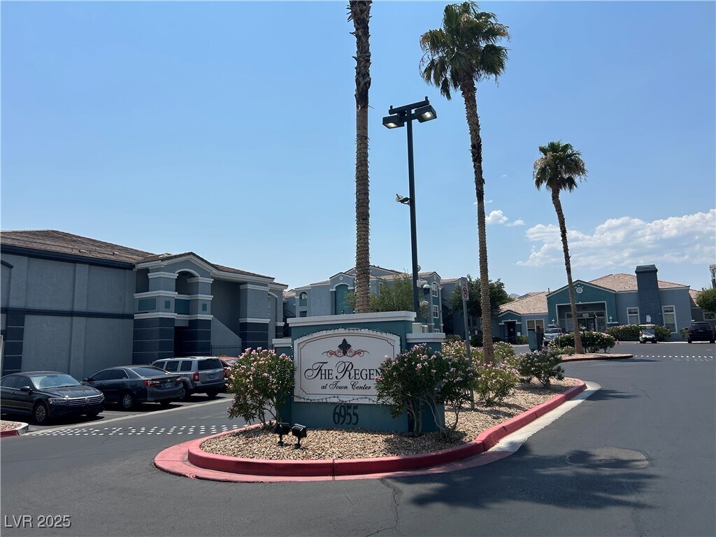 Primary Photo - 6955 N Durango Dr