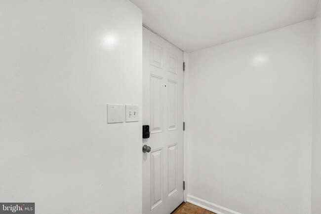 Foto del edificio - 141 Uhland Terrace NE