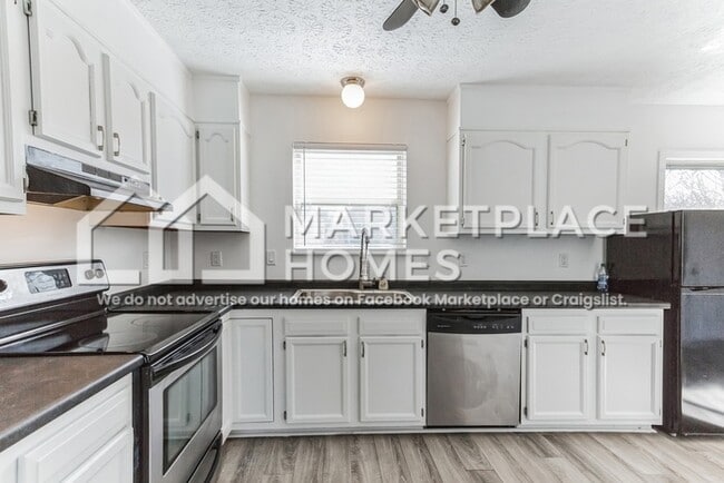 Building Photo - 6391 Whims Rd