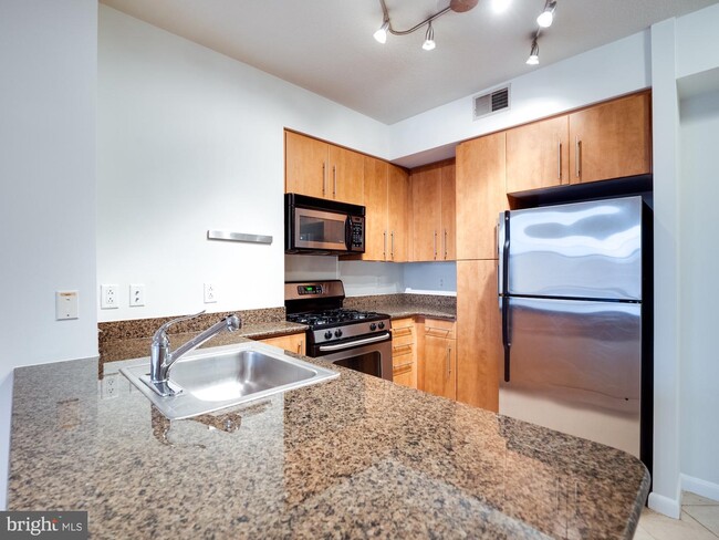 Foto del edificio - 1021 N Garfield St