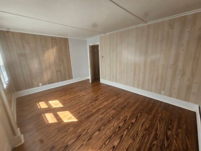 Building Photo - 53 Pulaski St