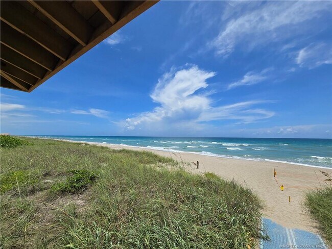 Foto del edificio - 10600 S Ocean Dr
