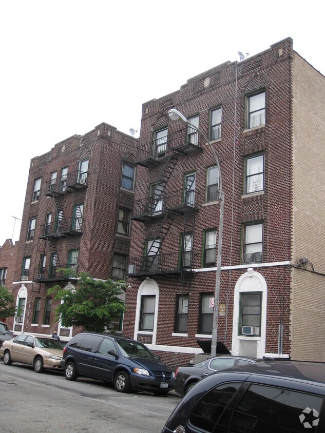 Building Photo - 8623 Bay 16th St