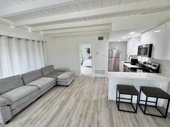 Foto del edificio - 1130 NE 18th Ave