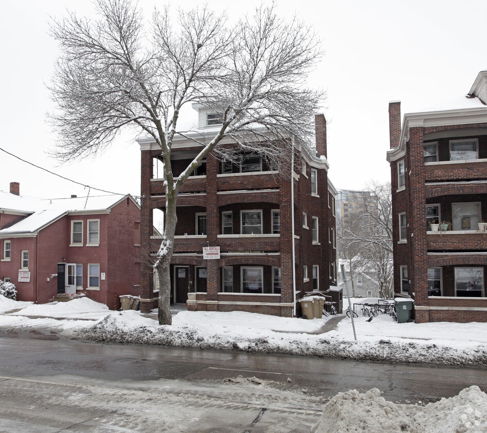 Building Photo - 115 E Gorham St