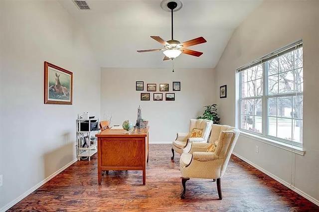 Building Photo - 8557 Hawks Nest Dr