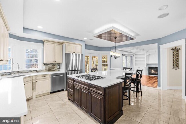 Building Photo - 46564 Hampshire Station Dr