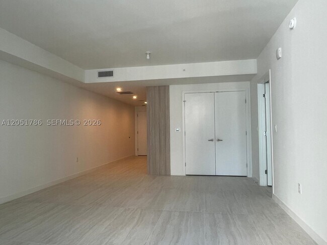 Foto del edificio - 77 SE 5th St