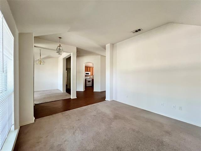 Building Photo - 5917 Vineyard Ln