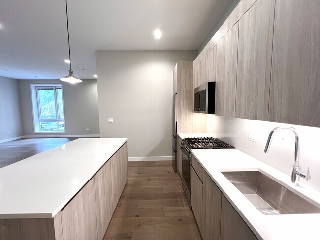 Foto del edificio - 3757 N Sheffield Ave