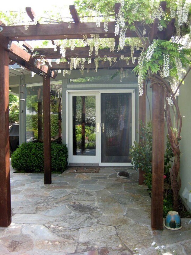 Primary Photo - 2250 Juniperberry Dr
