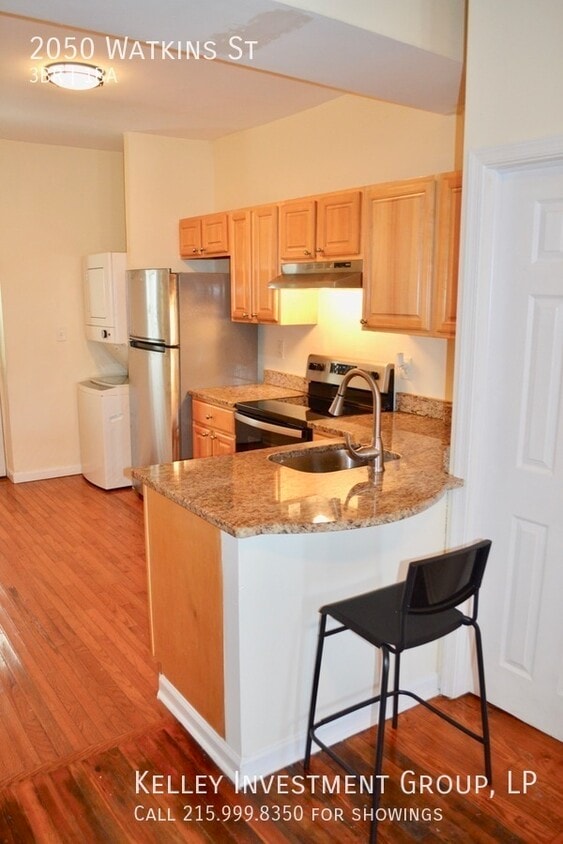 Photo - 2050 Watkins St-