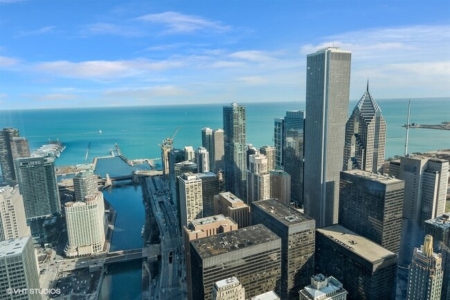 Building Photo - 401 N Wabash Ave