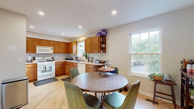 Foto del edificio - 113 Samuel Ct