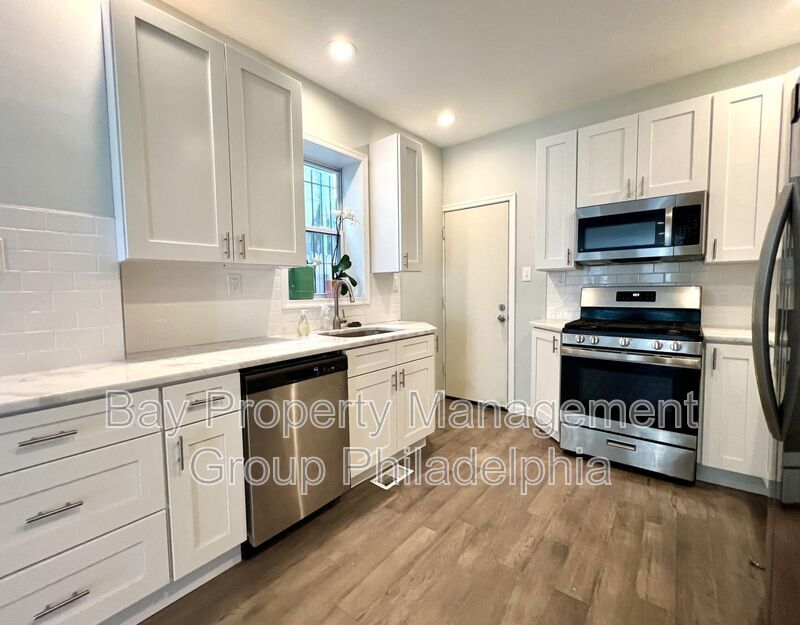 Photo - 1218 N Taylor St